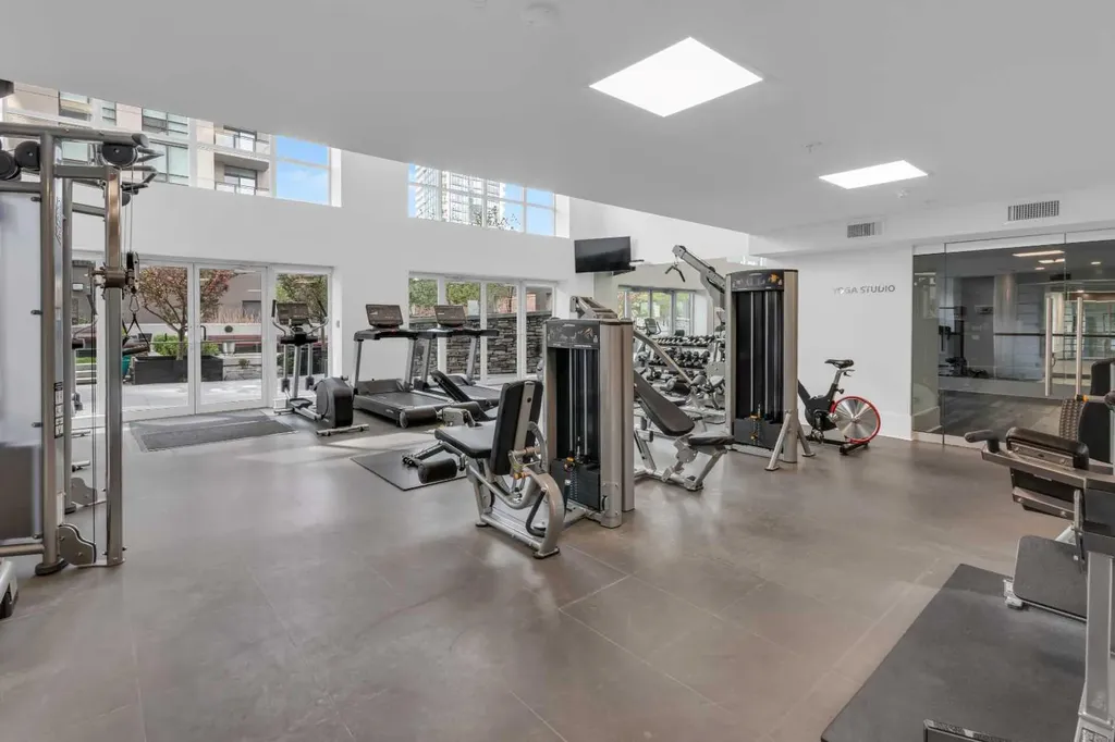 1111 10 Street SW Calgary AB T2R1E3