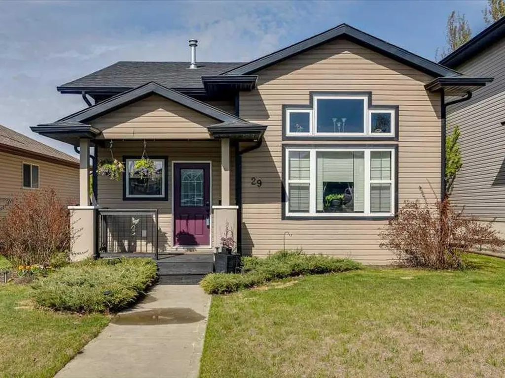 29 Rolling Ridge Hills Blackfalds AB T0M 0J0
