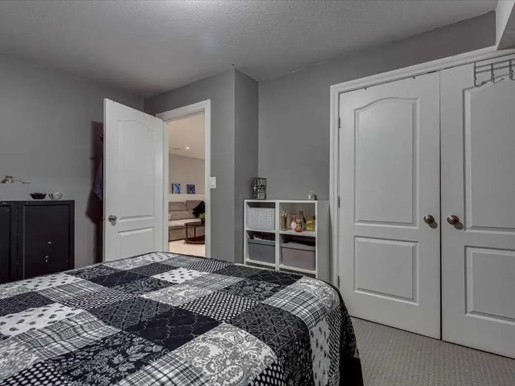 29 Rolling Ridge Hills Blackfalds AB T0M 0J0
