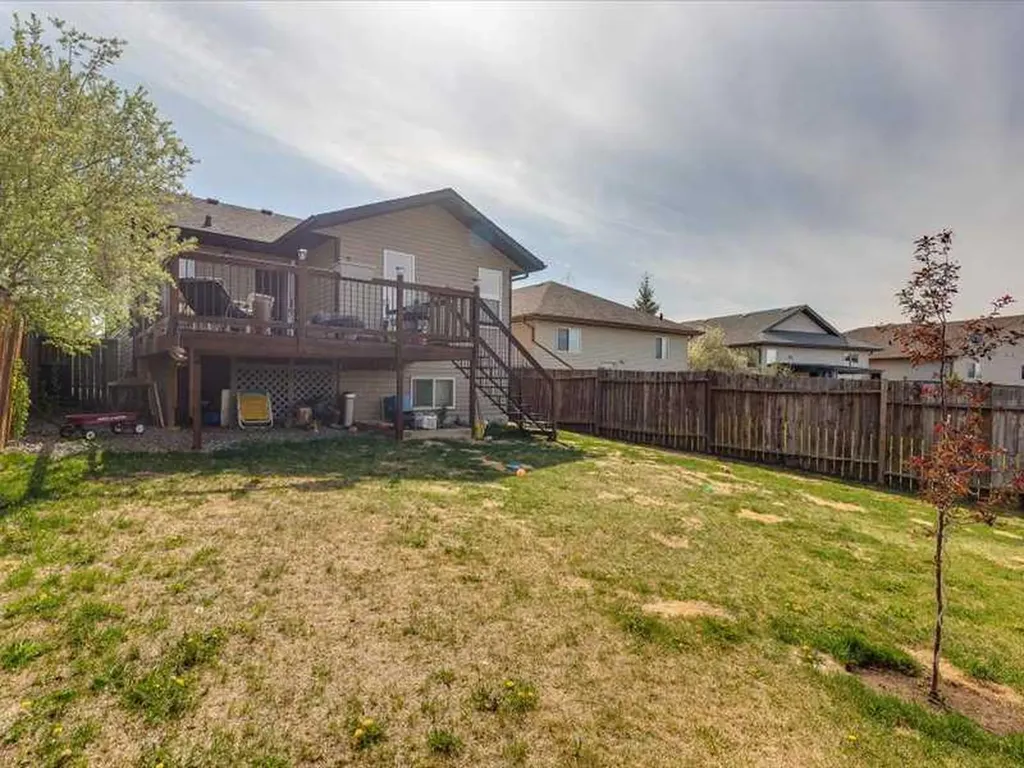 29 Rolling Ridge Hills Blackfalds AB T0M 0J0