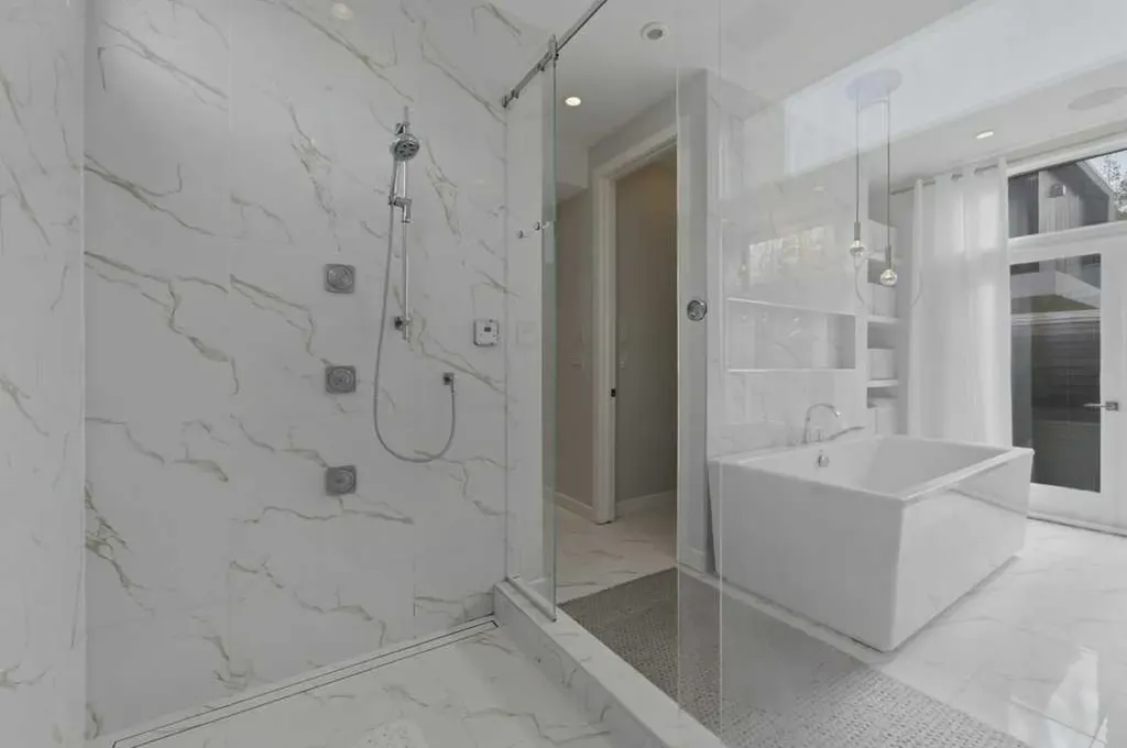 305 Jarvis Glen Court Jarvis Bay AB T4S 1R8