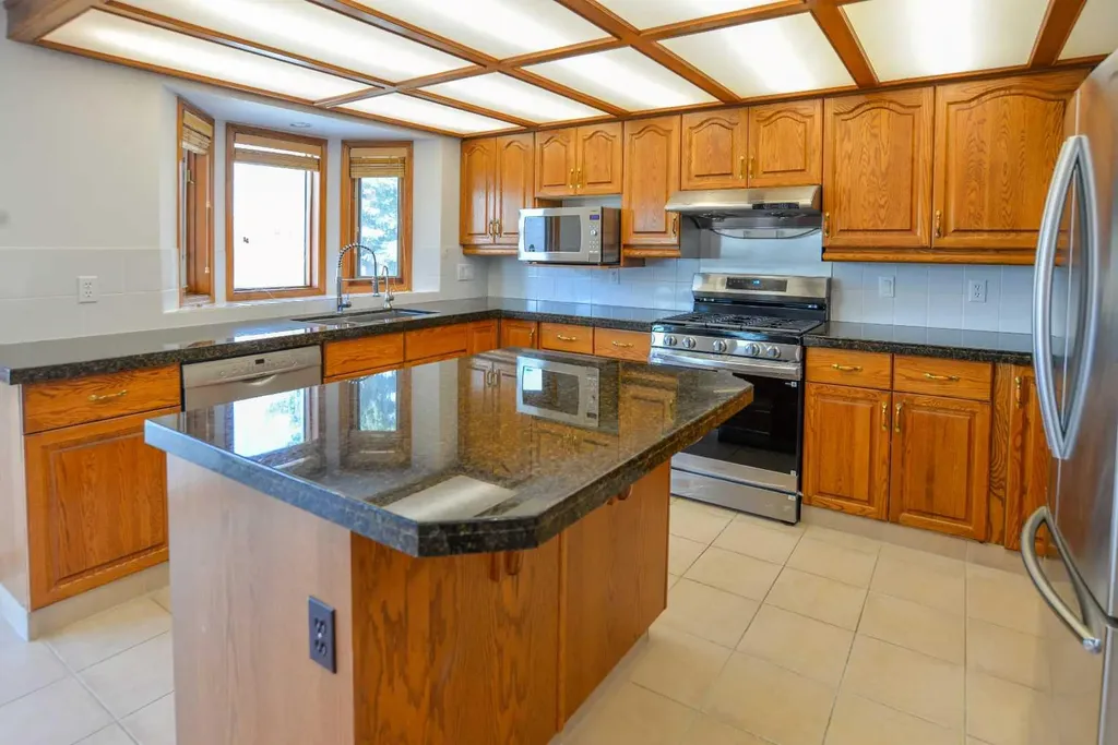 393 Hawktree Circle NW Calgary AB T3G 2X9