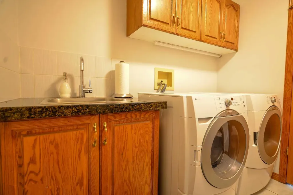 393 Hawktree Circle NW Calgary AB T3G 2X9