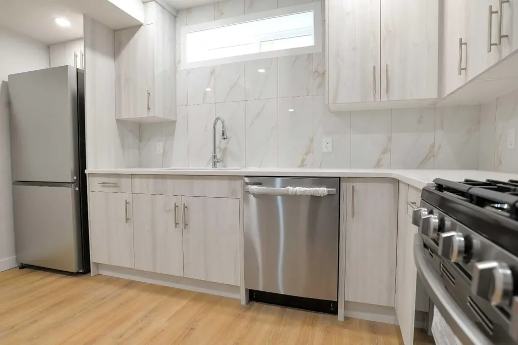 393 Hawktree Circle NW Calgary AB T3G 2X9