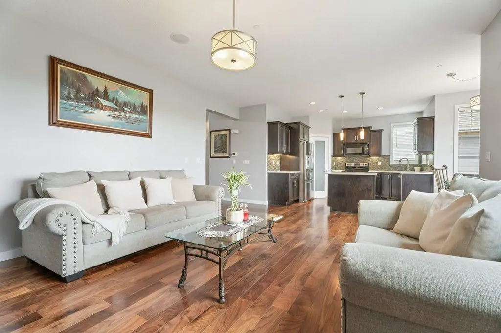 597 Muirfield Crescent Lyalta AB T0J 1Y1