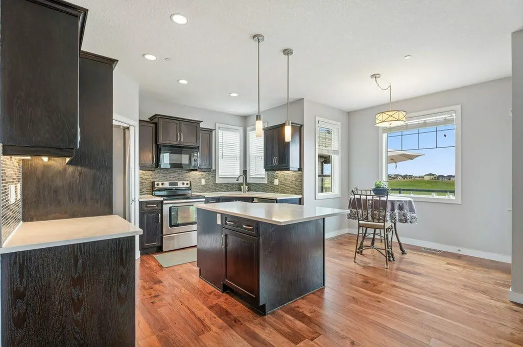 597 Muirfield Crescent Lyalta AB T0J 1Y1
