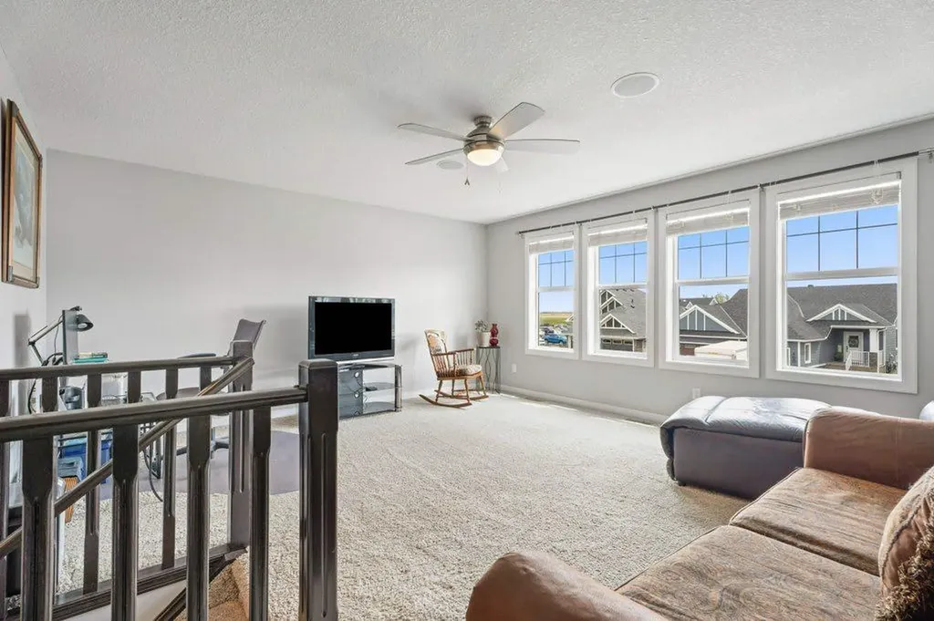 597 Muirfield Crescent Lyalta AB T0J 1Y1