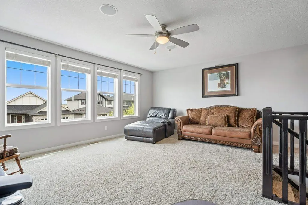 597 Muirfield Crescent Lyalta AB T0J 1Y1