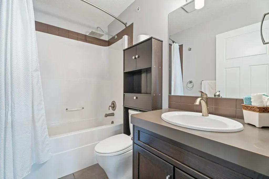 597 Muirfield Crescent Lyalta AB T0J 1Y1