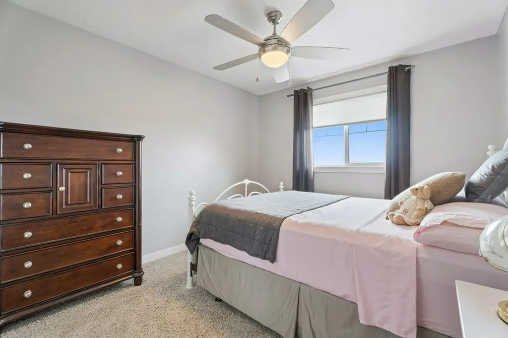 597 Muirfield Crescent Lyalta AB T0J 1Y1