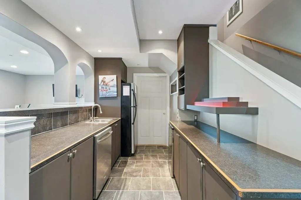 597 Muirfield Crescent Lyalta AB T0J 1Y1