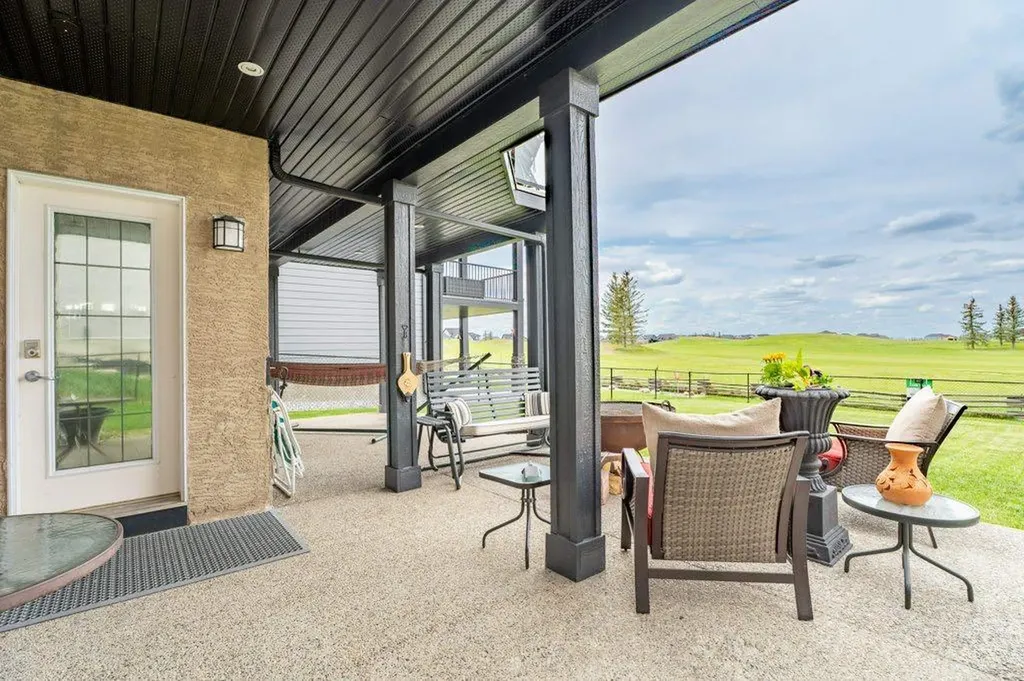 597 Muirfield Crescent Lyalta AB T0J 1Y1