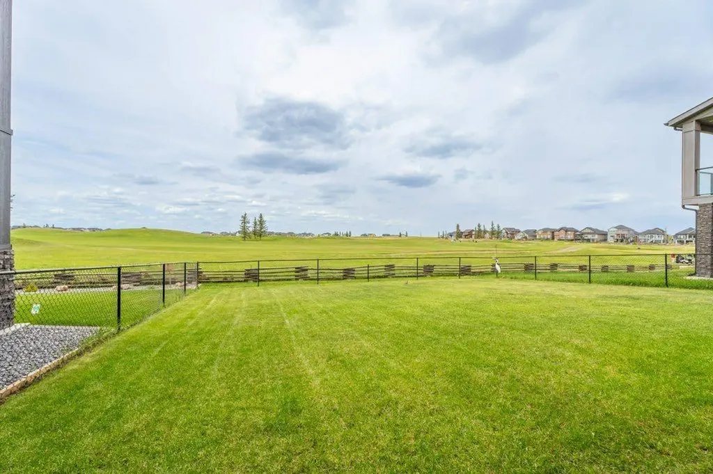 597 Muirfield Crescent Lyalta AB T0J 1Y1
