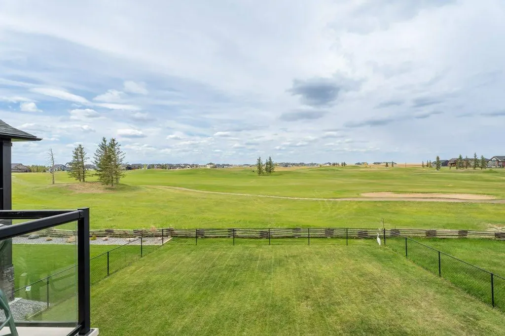 597 Muirfield Crescent Lyalta AB T0J 1Y1