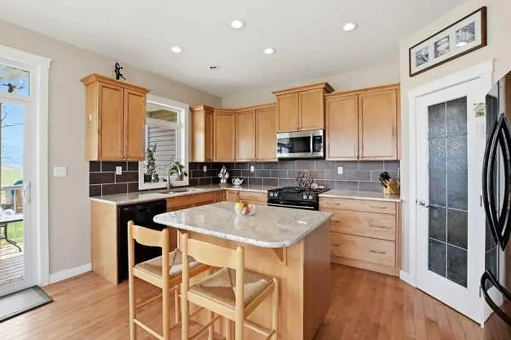 Twp 264056 Highway 27 Rural Kneehill County AB T0M 2B0