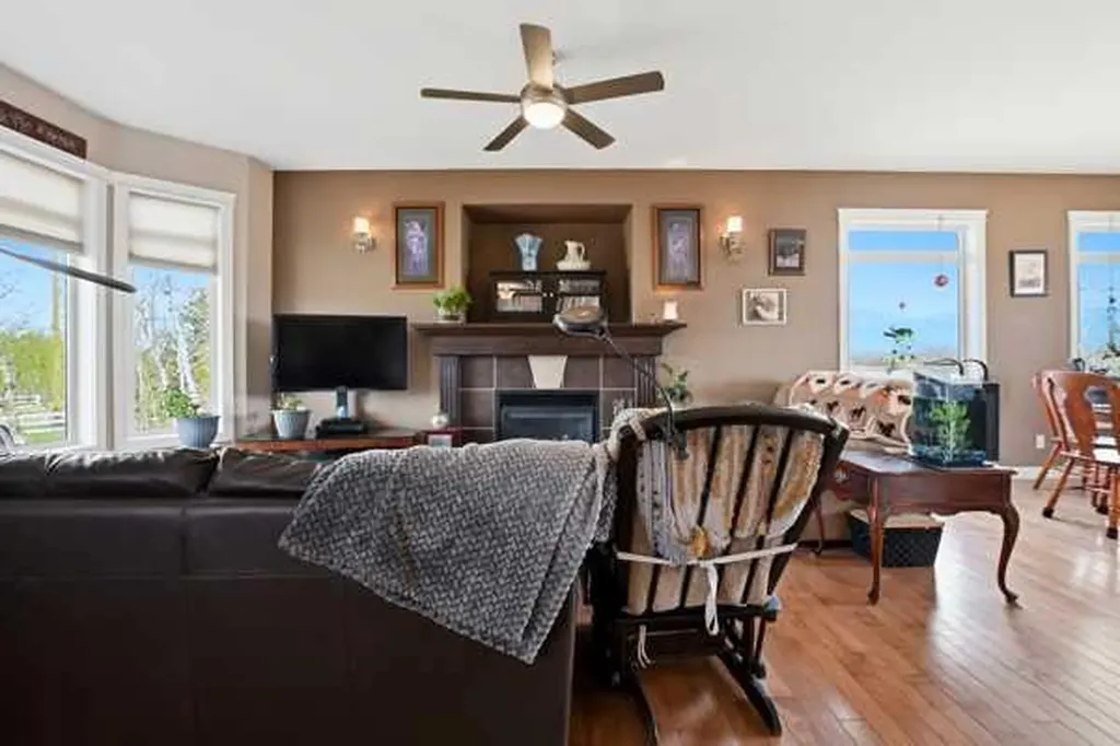 Twp 264056 Highway 27 Rural Kneehill County AB T0M 2B0