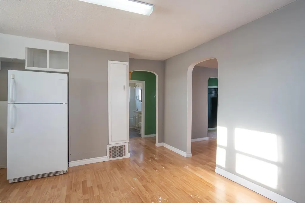 140 1st Street Edberg AB T0B 1B0