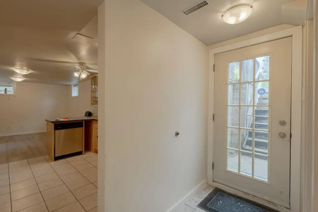 2110 26 Avenue SW Calgary AB T2T1E6