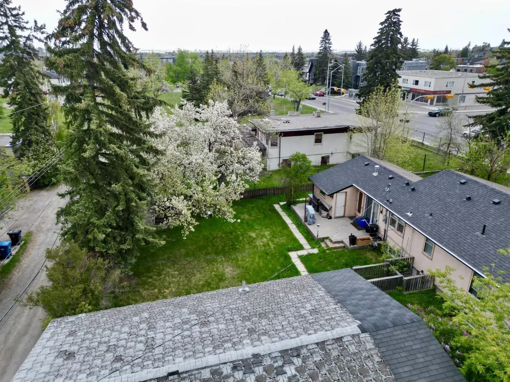 2110 26 Avenue SW Calgary AB T2T1E6
