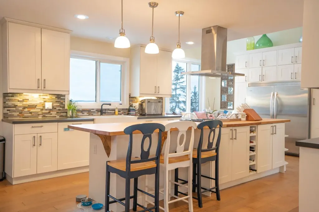 642 Cedar Way Rural Camrose County AB T0B 1M0
