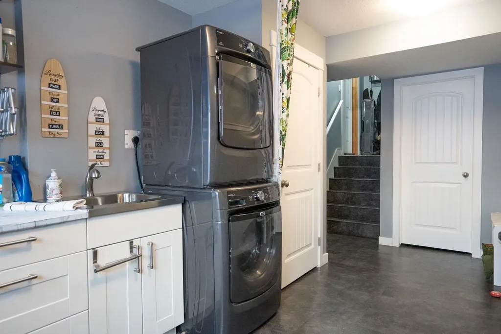642 Cedar Way Rural Camrose County AB T0B 1M0