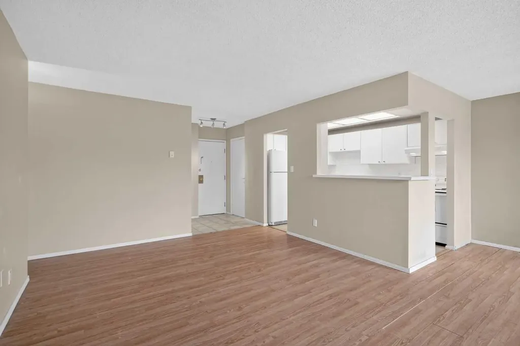 1140 15 Avenue SW Calgary AB T2R 1K0