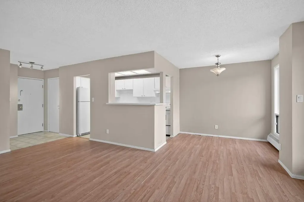 1140 15 Avenue SW Calgary AB T2R 1K0