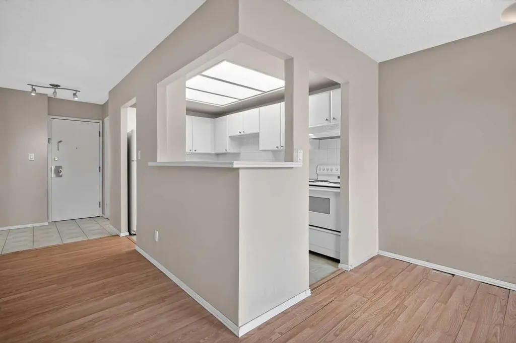 1140 15 Avenue SW Calgary AB T2R 1K0