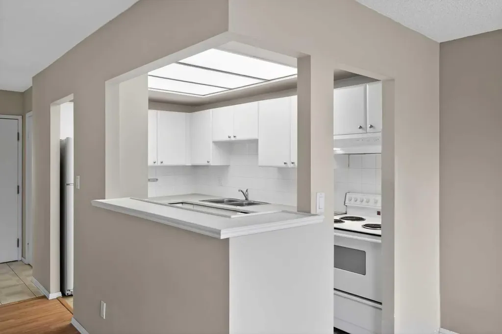 1140 15 Avenue SW Calgary AB T2R 1K0