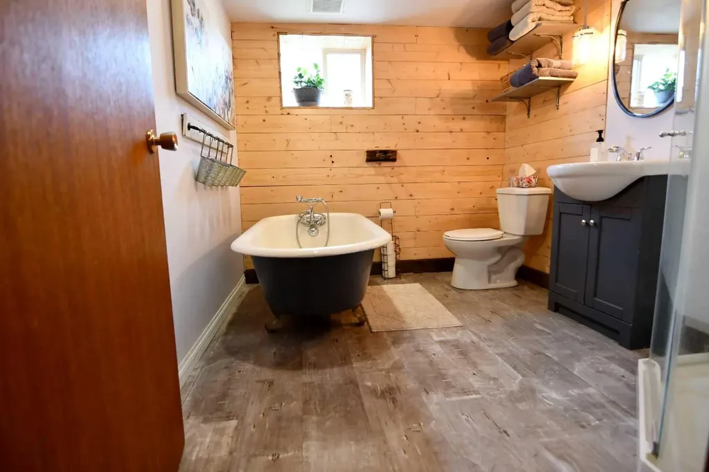 14123 Township Road 404 Rural Flagstaff County AB T0B 1N0