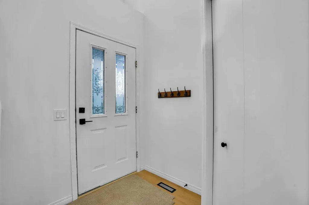 146 Coverton Heights NE Calgary AB T3K 5B2