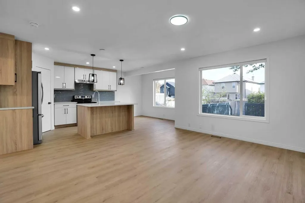 146 Coverton Heights NE Calgary AB T3K 5B2