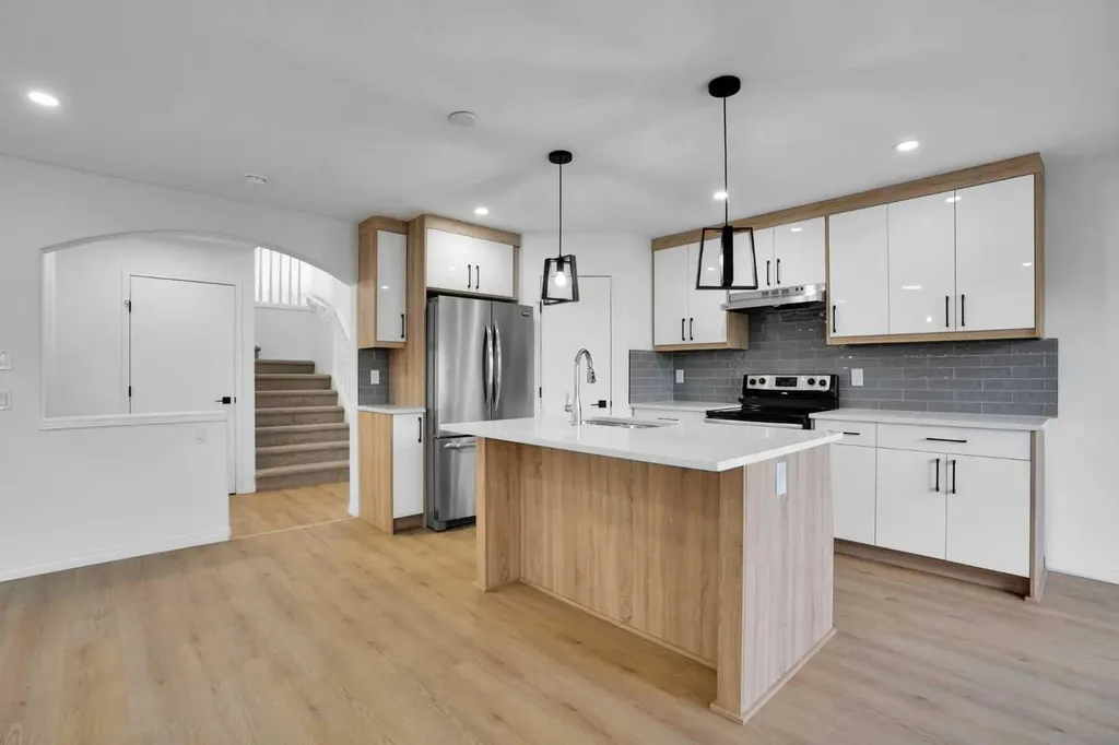 146 Coverton Heights NE Calgary AB T3K 5B2