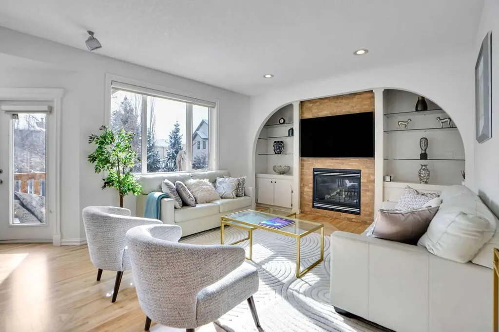 6 Strathridge Way SW Calgary AB T3H 3S3