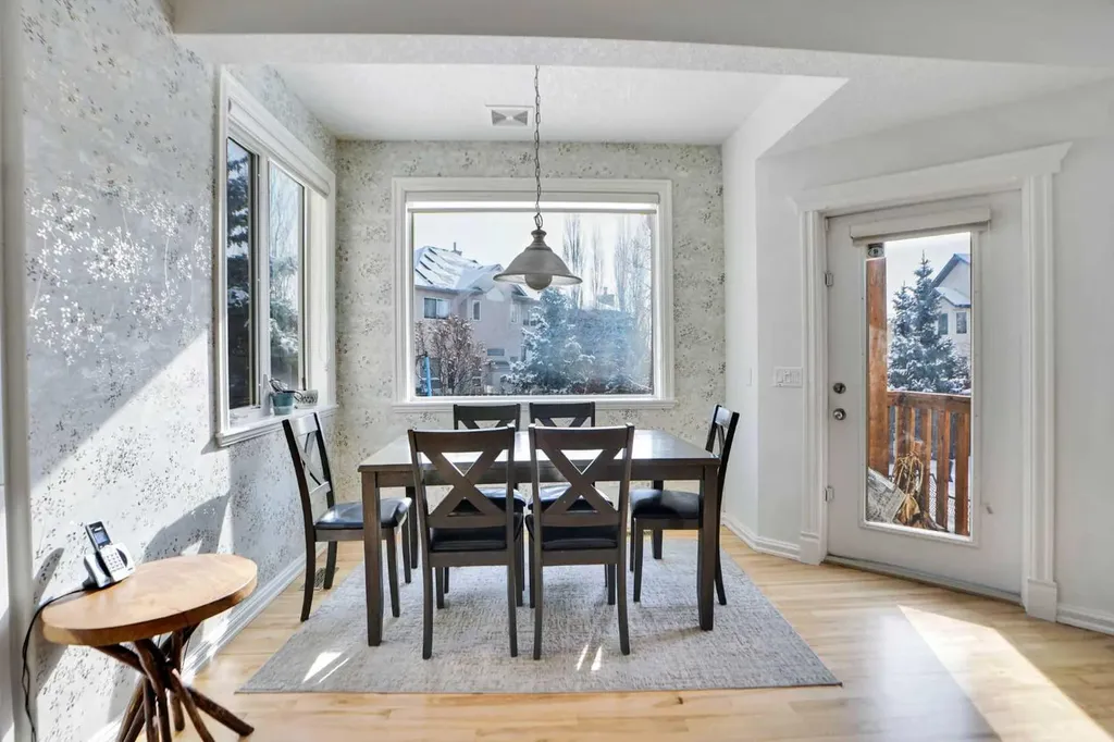 6 Strathridge Way SW Calgary AB T3H 3S3
