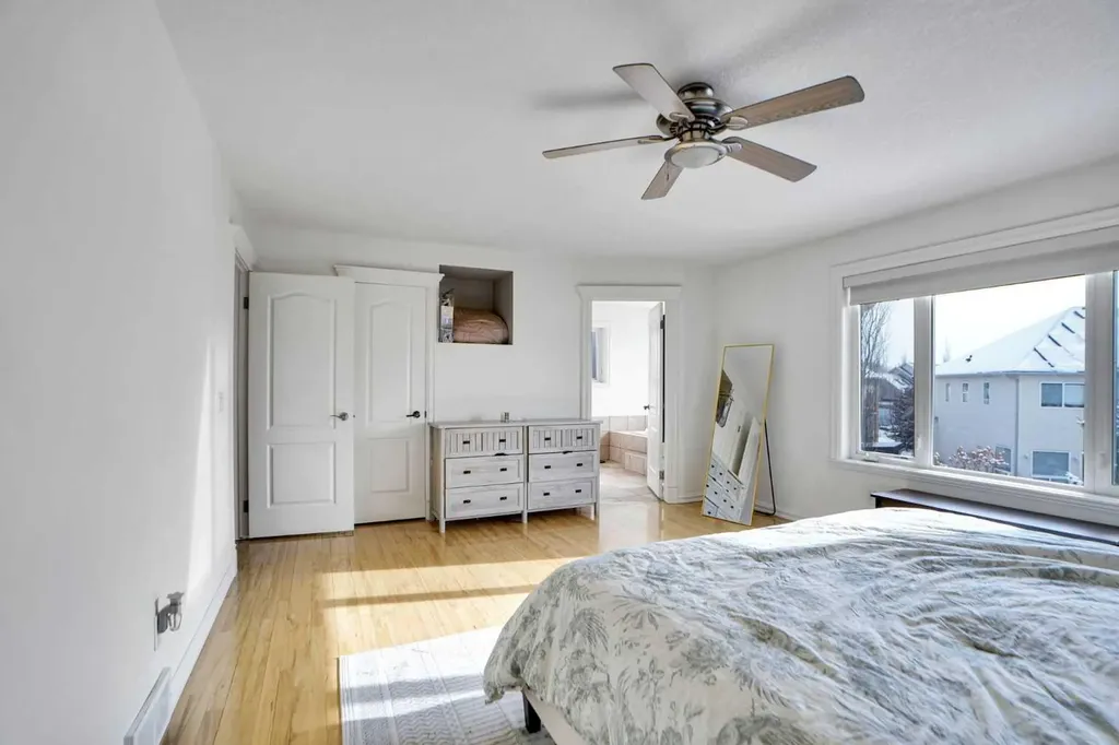 6 Strathridge Way SW Calgary AB T3H 3S3