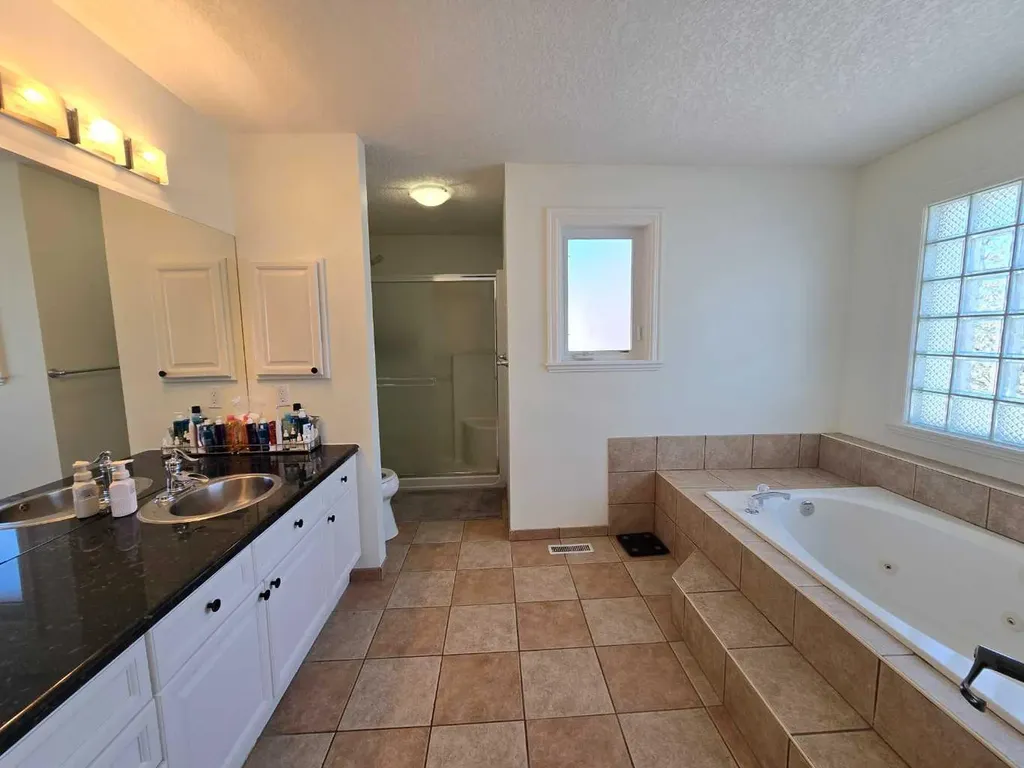 6 Strathridge Way SW Calgary AB T3H 3S3