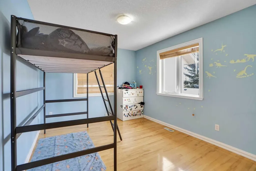 6 Strathridge Way SW Calgary AB T3H 3S3