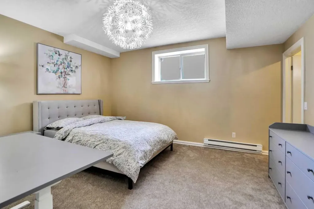 6 Strathridge Way SW Calgary AB T3H 3S3