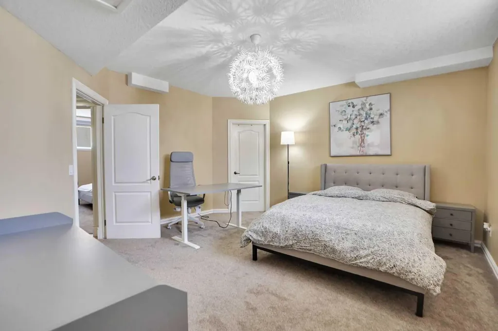 6 Strathridge Way SW Calgary AB T3H 3S3