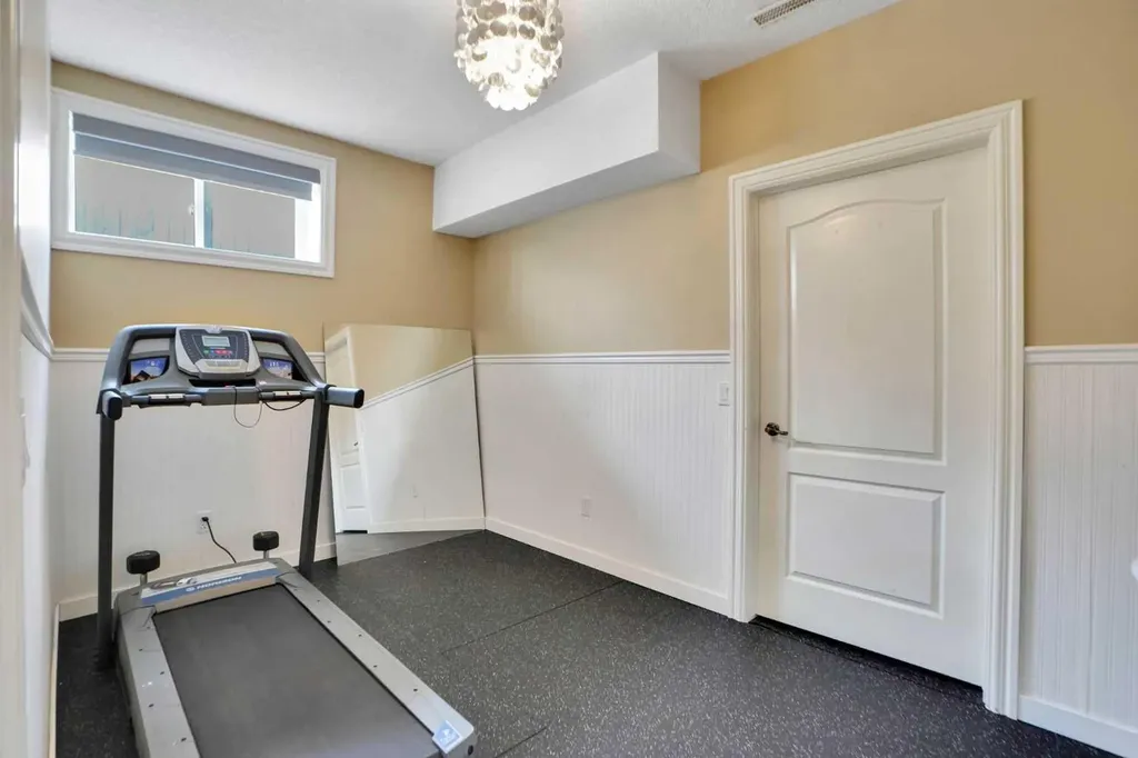 6 Strathridge Way SW Calgary AB T3H 3S3