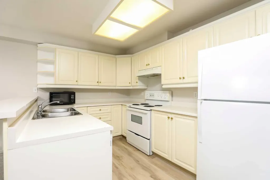 620 Columbia Boulevard W Lethbridge AB T1K7A8