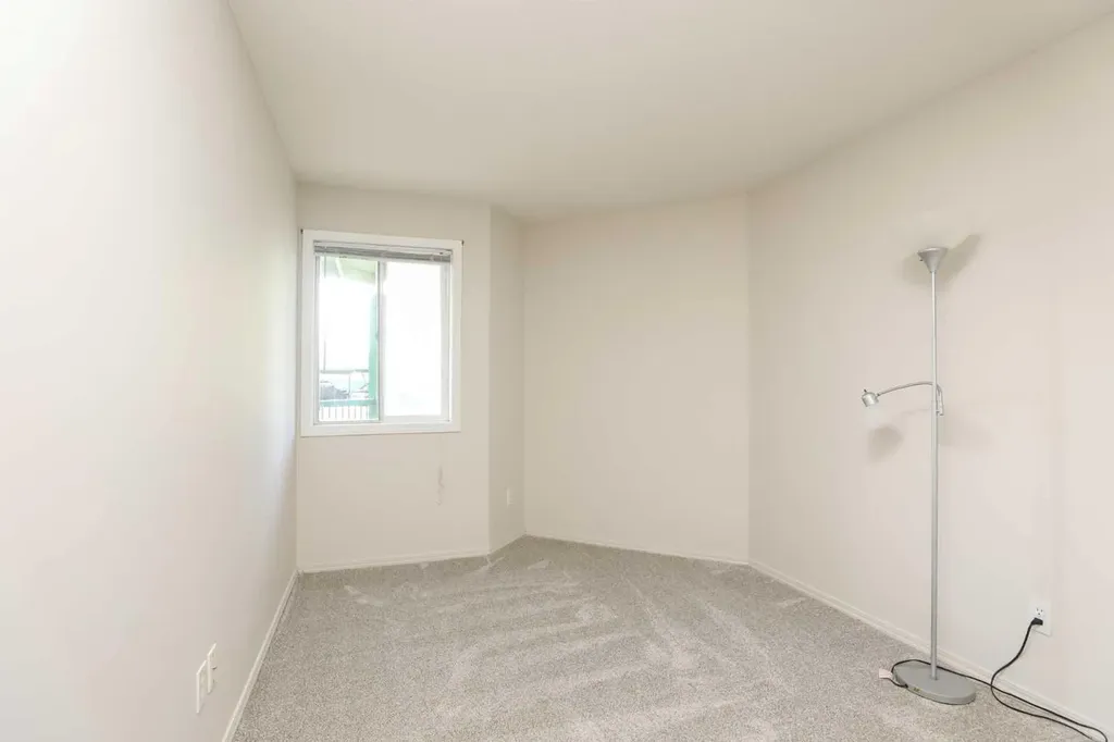 620 Columbia Boulevard W Lethbridge AB T1K7A8