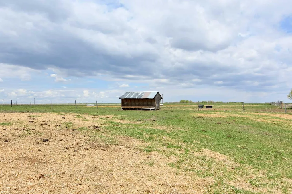 14123 Township Road 404 Rural Flagstaff County AB T0B 1N0
