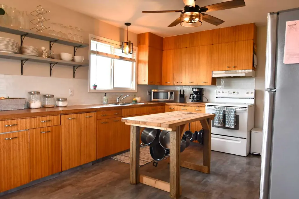 14123 Township Road 404 Rural Flagstaff County AB T0B 1N0
