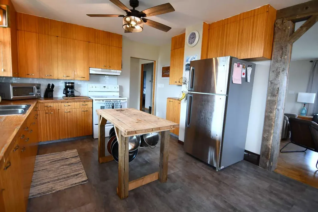 14123 Township Road 404 Rural Flagstaff County AB T0B 1N0