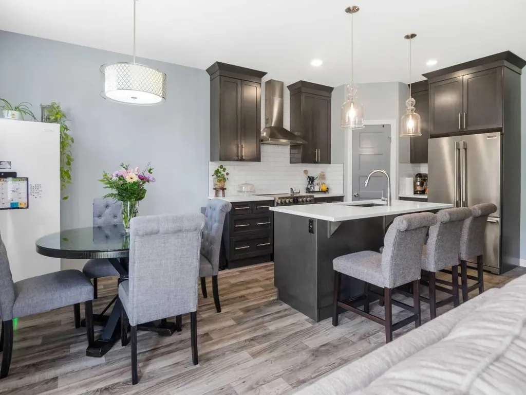 3541 44 Avenue Red Deer AB T4N 3H2