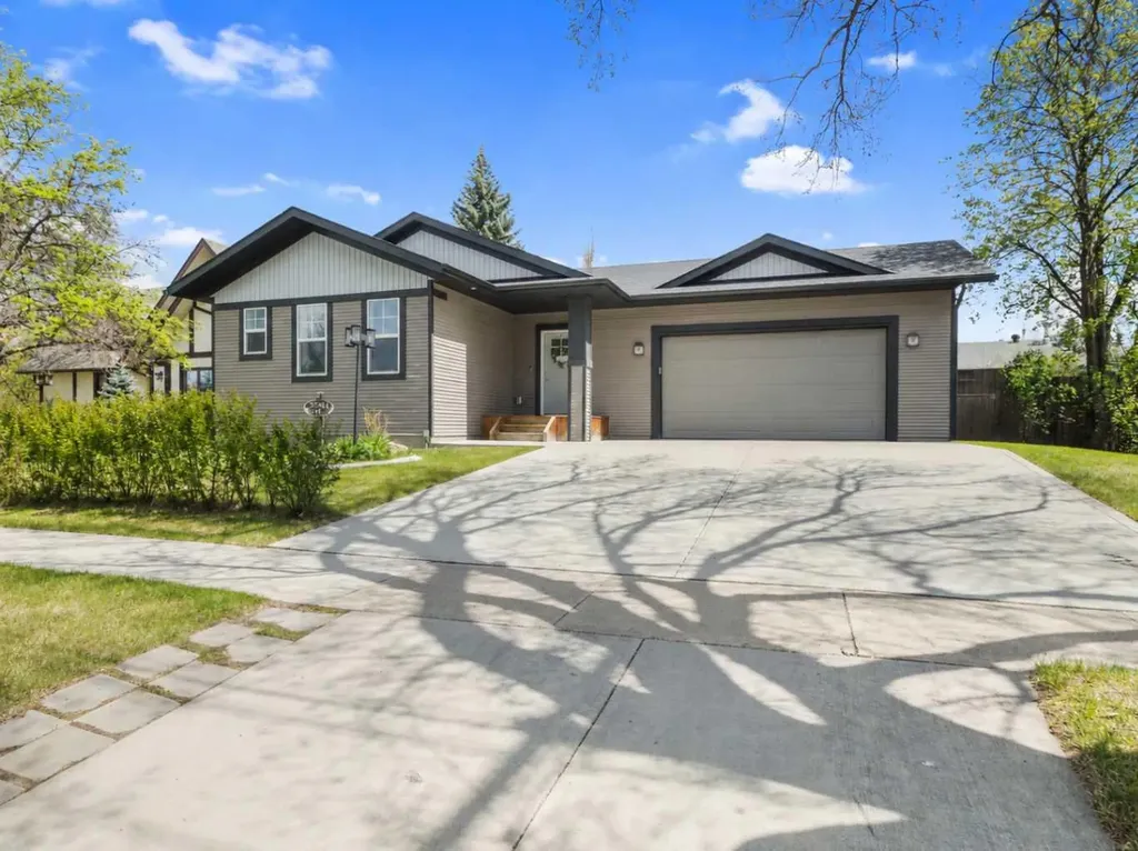 3541 44 Avenue Red Deer AB T4N 3H2