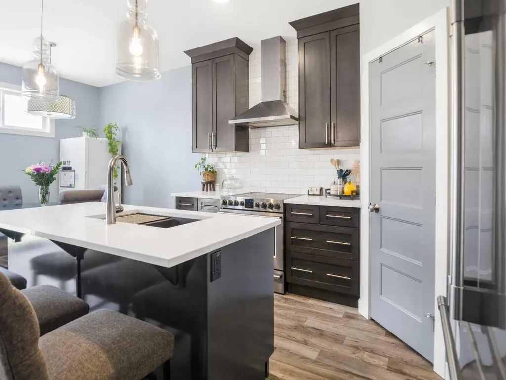 3541 44 Avenue Red Deer AB T4N 3H2
