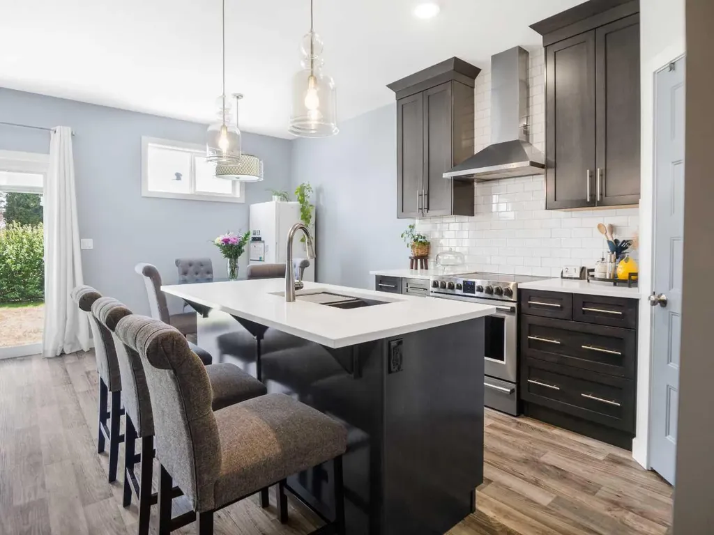 3541 44 Avenue Red Deer AB T4N 3H2